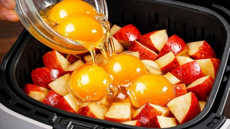 Dieser einfache Trick verwandelt Äpfel in ein zauberhaftes Dessert … und du brauchst