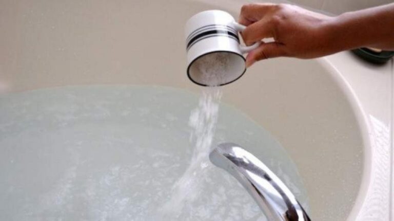 Fülle deine Badewanne mit Natron und erlebe den Unterschied!